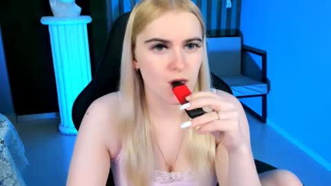 Snapshot of stef_nicks chatting on May 11, 2026, 9:04 am stef_nicks online show from May 11, 2026, 9:04 am
