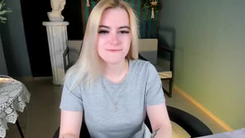 stef_nicks online show from June 28, 2026, 5:24 am