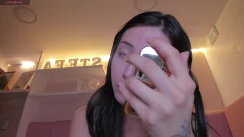 Stefa Gomez  online show from April 4, 2026, 12:02 pm