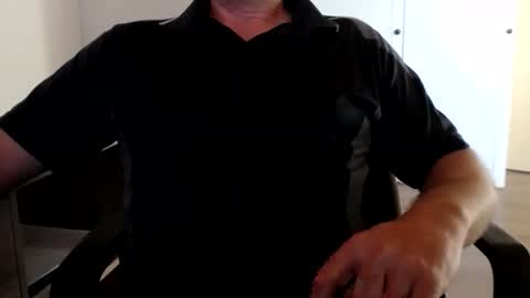 Stefan online show from October 15, 2025, 6:57 am