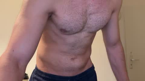Stefan online show from June 10, 2026, 7:46 pm