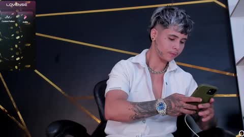 Snapshot of stefan_wonder_ chatting on January 10, 2025, 3:37 pm Wonder online show from January 10, 2025, 3:37 pm
