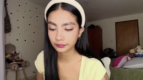 Im MiaIts my first day here  online show from February 8, 2026, 2:04 am