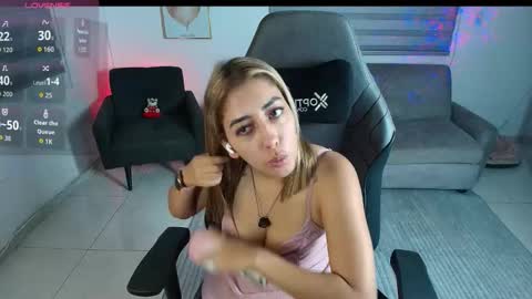 Mari online show from February 9, 2026, 3:43 am