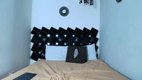 stefany_carterrr online show from February 18, 2026, 8:32 am