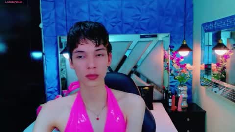 stefany piink online show from May 22, 2026, 1:06 pm