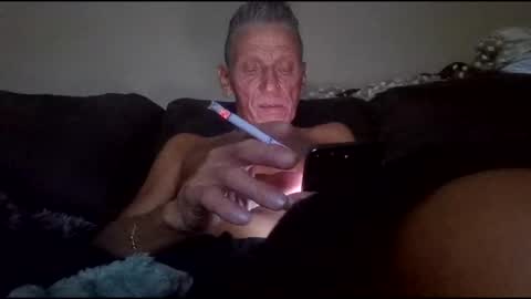 stefy1037 online show from April 11, 2026, 3:55 am