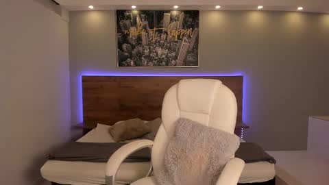 Stefy Cherry online show from March 8, 2025, 9:29 pm