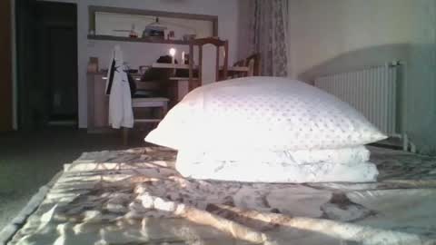 steki038434 online show from November 30, 2025, 5:06 pm