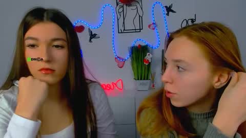 Snapshot of stella_flower chatting on February 22, 2026, 6:35 am stella_flower online show from February 22, 2026, 6:35 am