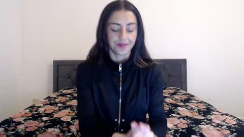 Snapshot of stella_john chatting on September 22, 2025, 5:53 am Stella John online show from September 22, 2025, 5:53 am