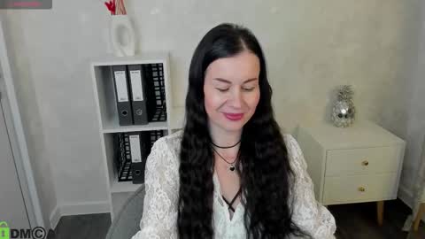stella online show from October 15, 2025, 1:17 am