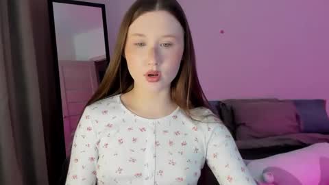 stella_sunny online show from January 6, 2025, 4:36 am