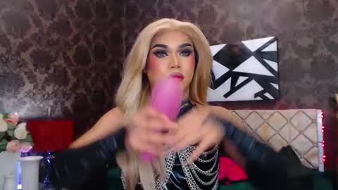 CALL ME STELLA online show from March 12, 2025, 12:26 pm