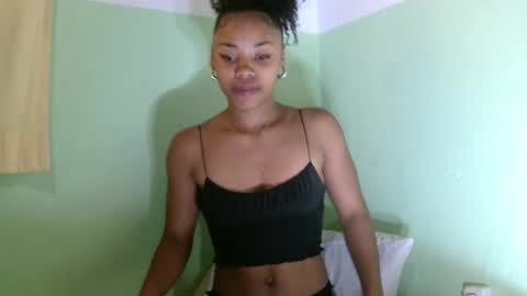 stellah2555 online show from April 4, 2026, 12:24 pm