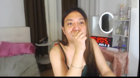 Snapshot of stellahugets chatting on March 7, 2026, 6:05 pm Stella online show from March 7, 2026, 6:05 pm