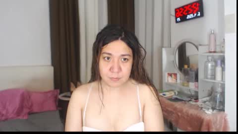 Snapshot of stellahugets chatting on April 5, 2026, 4:26 pm Stella online show from April 5, 2026, 4:26 pm