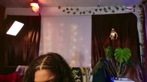 stellart_ online show from April 14, 2026, 3:23 am