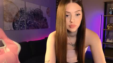 Snapshot of stellary_shy chatting on February 8, 2026, 2:20 pm Stellary online show from February 8, 2026, 2:20 pm