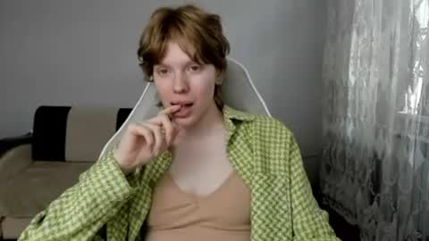 Snapshot of stellaswen chatting on June 14, 2026, 11:01 am S T E L L A online show from June 14, 2026, 11:01 am