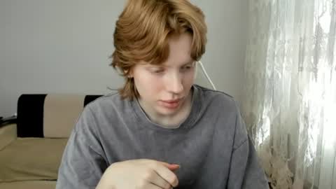 Snapshot of stellaswen chatting on June 16, 2026, 10:07 am S T E L L A online show from June 16, 2026, 10:07 am