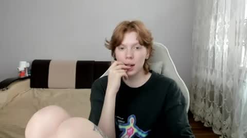 Snapshot of stellaswen chatting on July 12, 2026, 12:18 pm S T E L L A online show from July 12, 2026, 12:18 pm