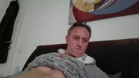 sten015 online show from February 11, 2026, 1:49 pm