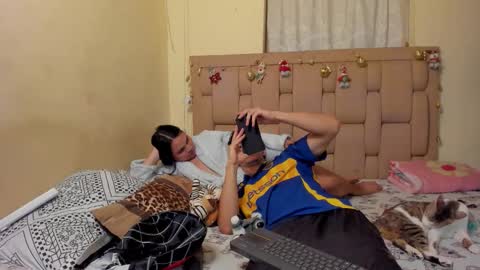 Stepcouple   online show from December 20, 2025, 11:12 pm