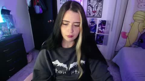 Snapshot of stephani_rousso chatting on September 9, 2025, 11:15 pm joha cosmo online show from September 9, 2025, 11:15 pm