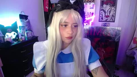 Snapshot of stephani_rousso chatting on October 12, 2025, 3:49 am joha cosmo online show from October 12, 2025, 3:49 am