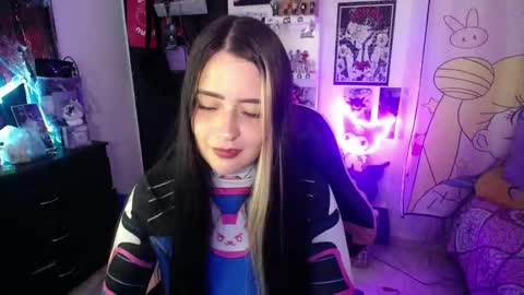 Snapshot of stephani_rousso chatting on October 14, 2025, 11:27 pm joha cosmo online show from October 14, 2025, 11:27 pm