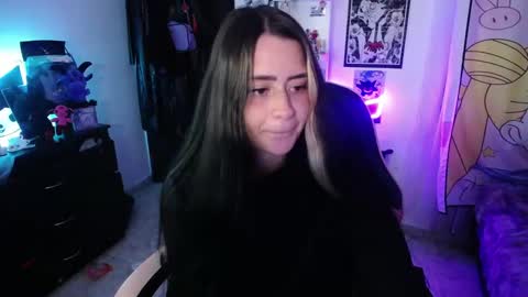 Snapshot of stephani_rousso chatting on October 30, 2025, 3:52 am joha cosmo online show from October 30, 2025, 3:52 am