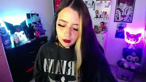 Snapshot of stephani_rousso chatting on November 6, 2025, 9:05 pm joha cosmo online show from November 6, 2025, 9:05 pm