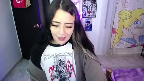 Snapshot of stephani_rousso chatting on November 12, 2025, 11:03 pm joha cosmo online show from November 12, 2025, 11:03 pm