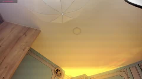         online show from October 14, 2025, 2:12 am