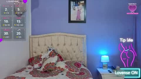 Stephania online show from May 25, 2026, 5:19 pm