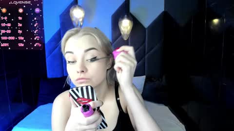 Snapshot of stephanie_sea chatting on February 24, 2025, 2:04 pm Stephanie Sea online show from February 24, 2025, 2:04 pm