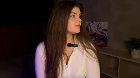 Steph online show from October 7, 2025, 12:41 am