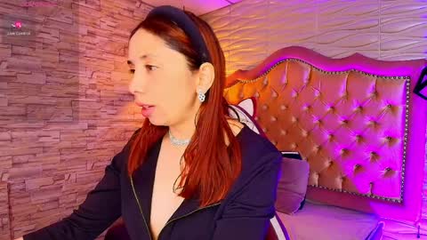 Stephaniesun  online show from April 6, 2026, 1:01 pm