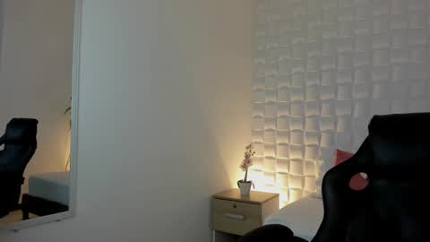 S T E P H A N Y A online show from January 9, 2025, 2:11 am