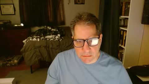 stephenhal9 online show from February 9, 2026, 5:22 am