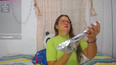 Angie mature online show from December 19, 2024, 1:18 am