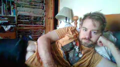 Ian23602 online show from October 25, 2025, 12:45 pm