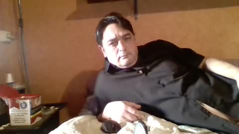 stevefromfrance online show from December 25, 2024, 10:17 am