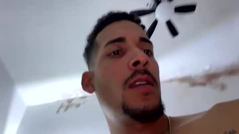 Snapshot of stevejoexxx14 chatting on February 4, 2025, 9:49 am stevejoexxx14 online show from February 4, 2025, 9:49 am