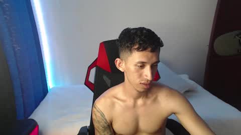 Snapshot of stevensex501 chatting on January 11, 2025, 12:29 pm steven online show from January 11, 2025, 12:29 pm