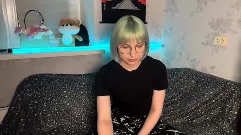 Snapshot of stevenshanklin chatting on October 26, 2025, 3:07 pm Stevie online show from October 26, 2025, 3:07 pm