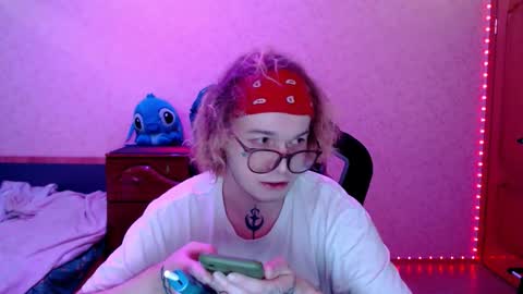 Steve online show from September 15, 2025, 1:22 pm