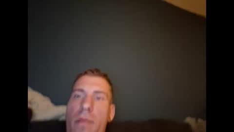 Snapshot of steviee91 chatting on October 19, 2025, 12:55 am Steviee online show from October 19, 2025, 12:55 am