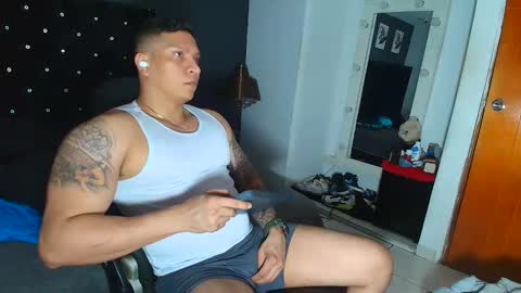 stily online show from September 28, 2025, 3:01 am